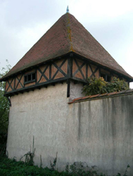 pigeonnier_chateau_de_boisy_hd.jpg